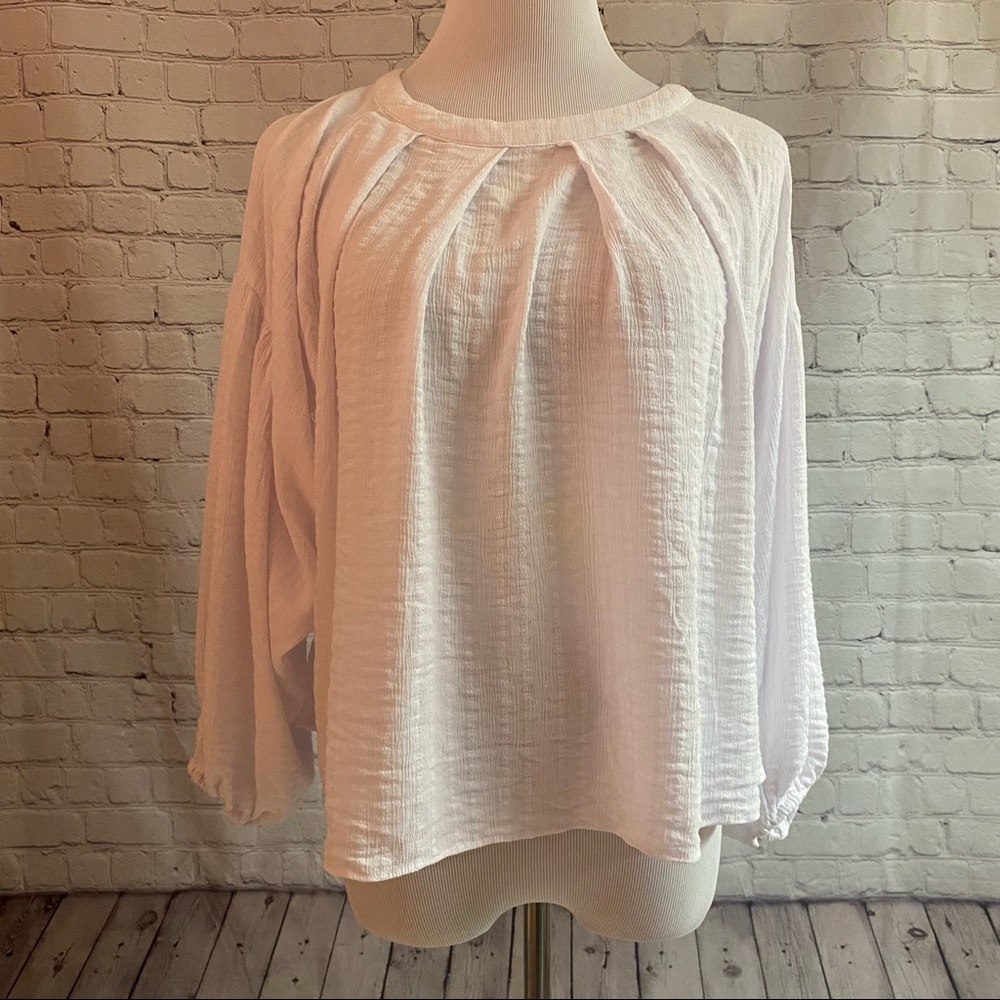 Universal Thread Top
